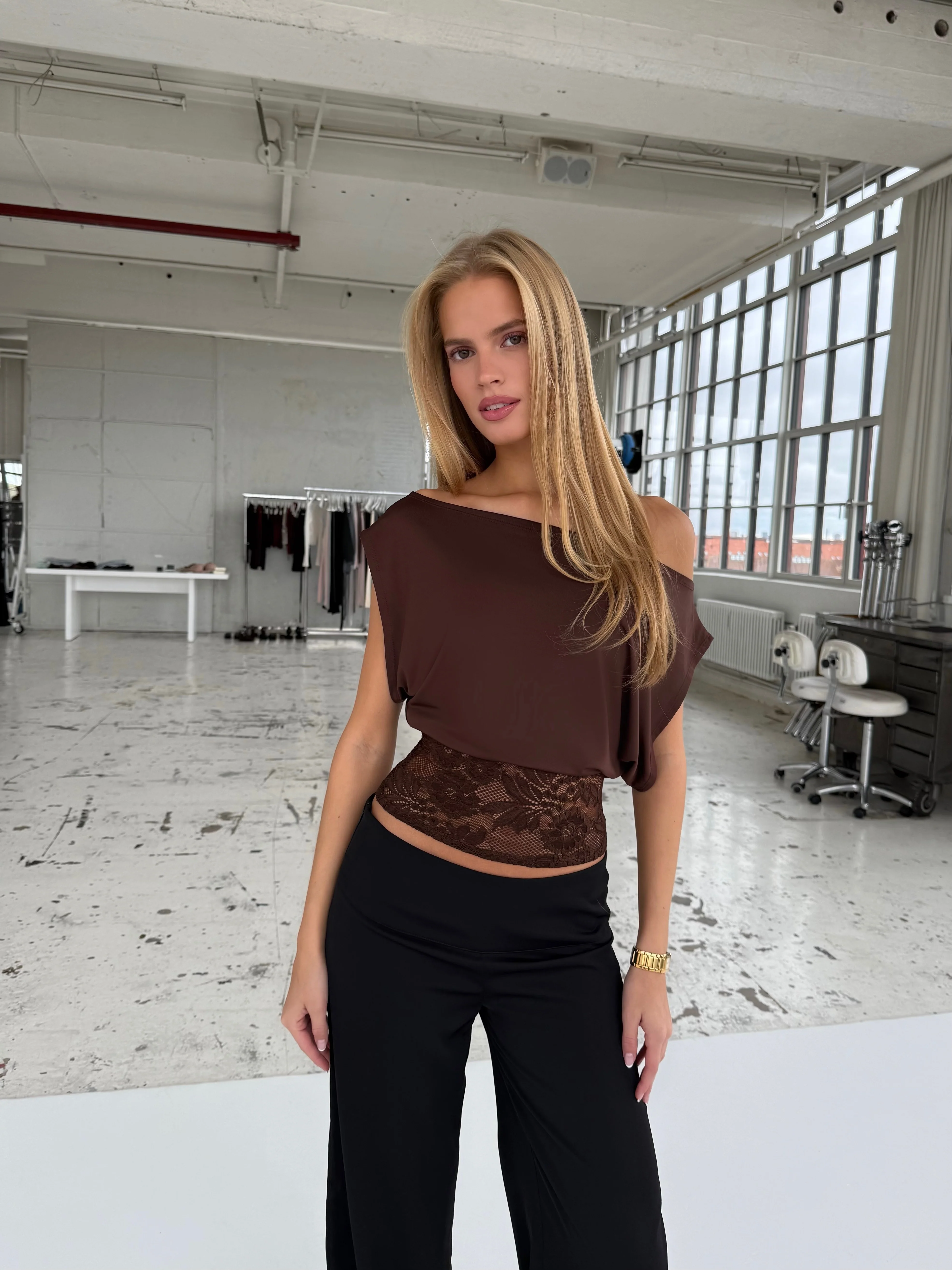 Hera basic lace top - dark brown