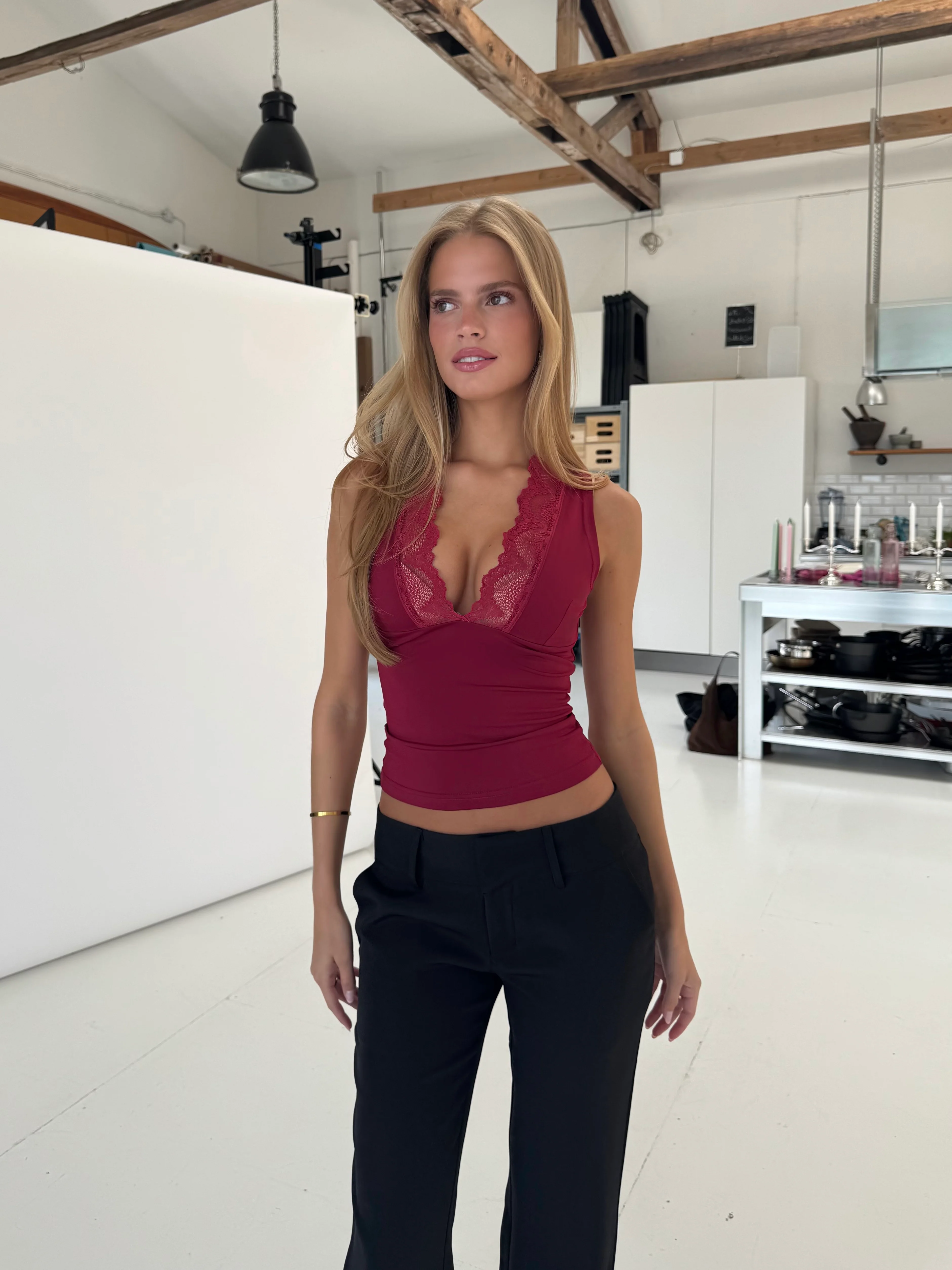 Lucia basic lace top - dark red